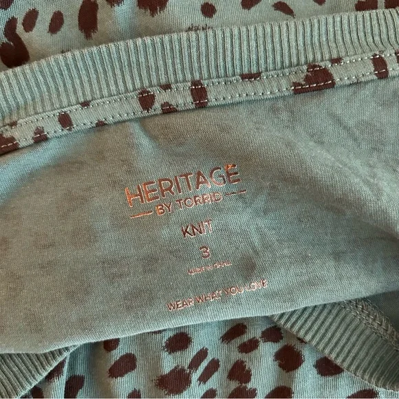 TORRID Herritage Womens Green Dotted V-Neck Short Sleeve T-Shirt Plus Size 3/ 3X - Picture 9 of 10